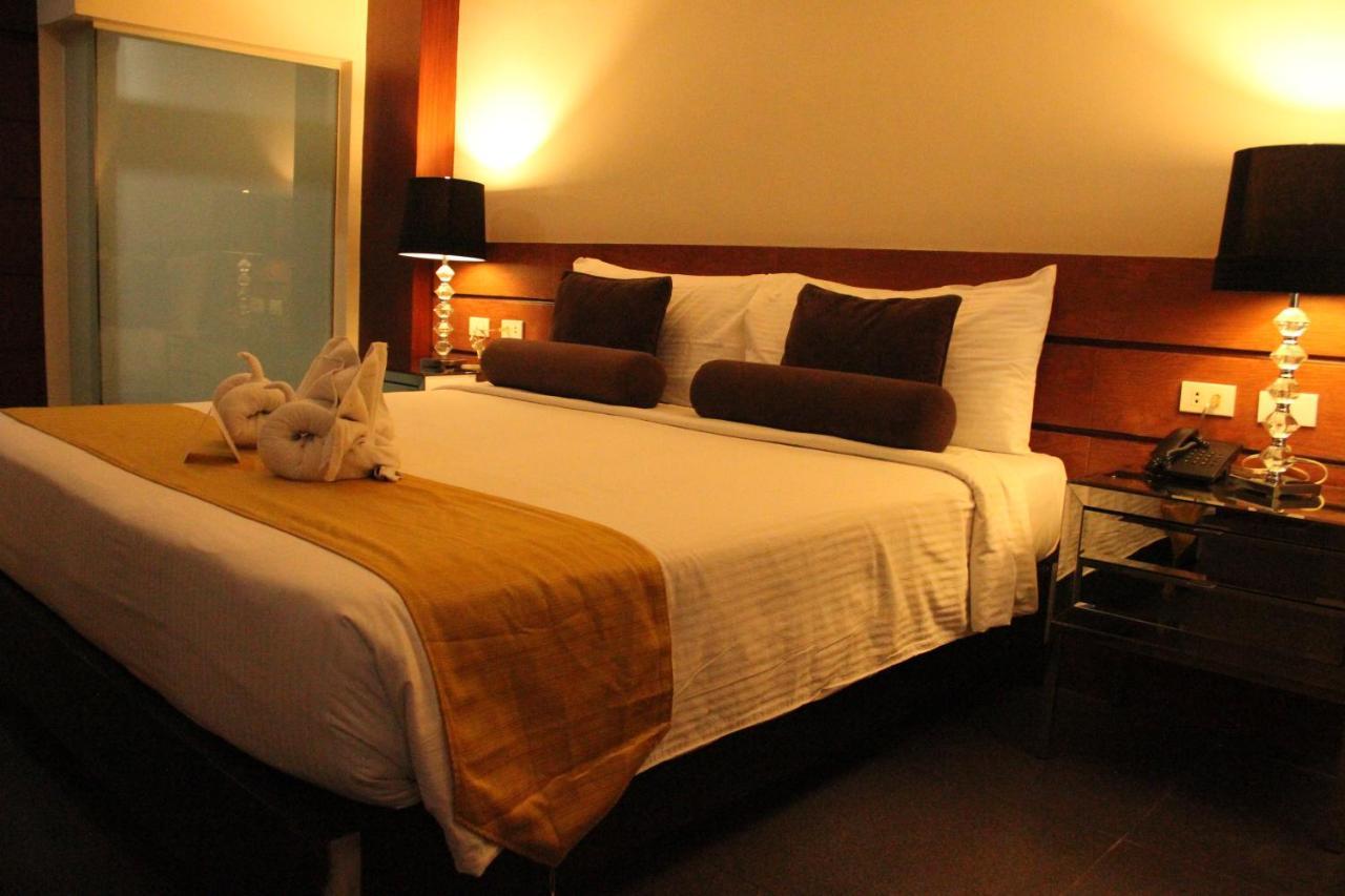 Grace Crown Hotel Angeles Eksteriør bilde