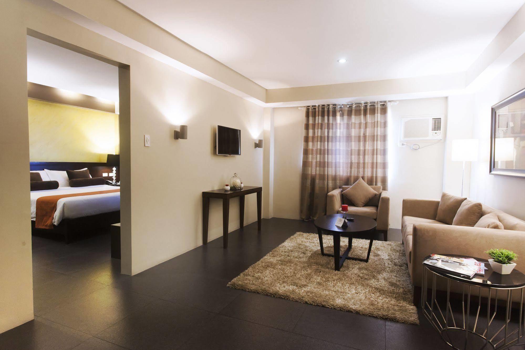 Grace Crown Hotel Angeles Eksteriør bilde